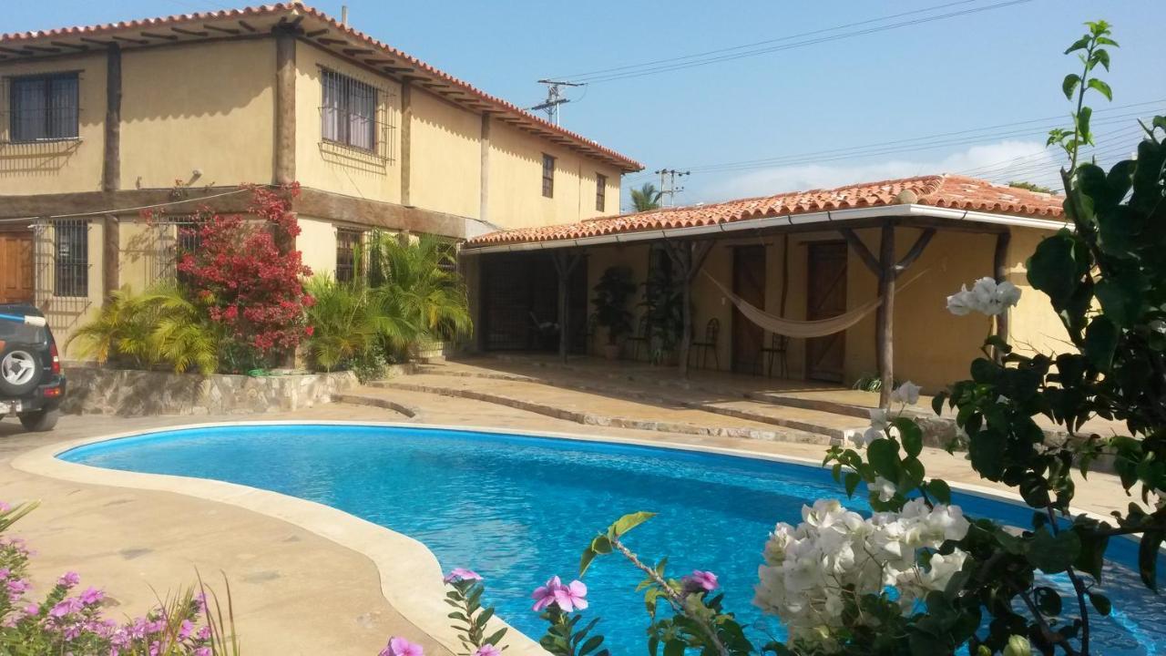 Quinta La Encantada Hotel La Mira Buitenkant foto